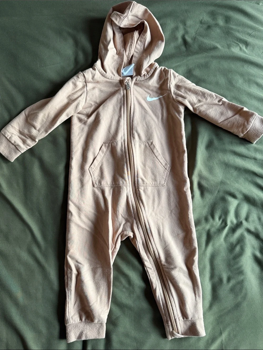 {NIKE} zip hooded onesie 18m